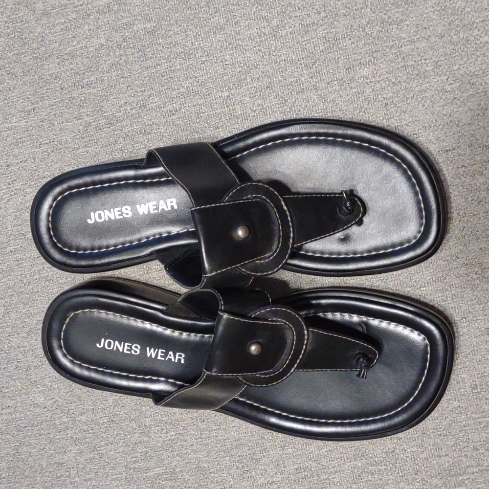 Jones Wear Caruso sandalSZ 7.5 NWOB